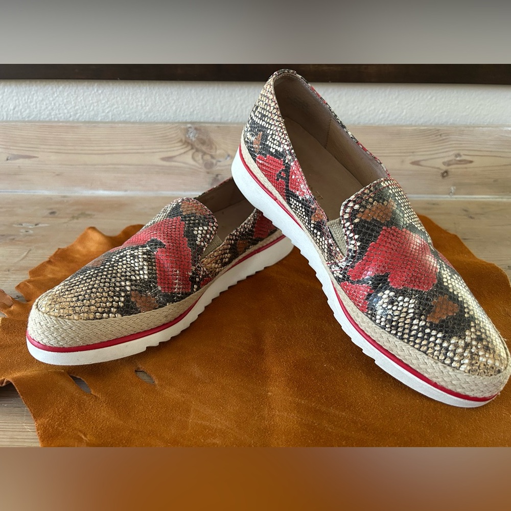 Donald J. Pliner Red and Tan Snakeskin Pattern Loafers